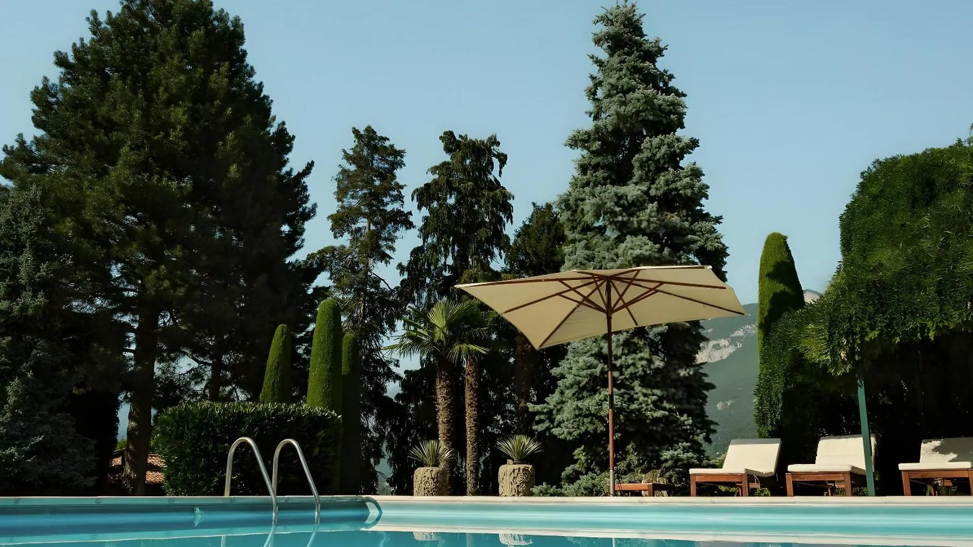 Villa Gnecchi Lake Como Garlate イタリア